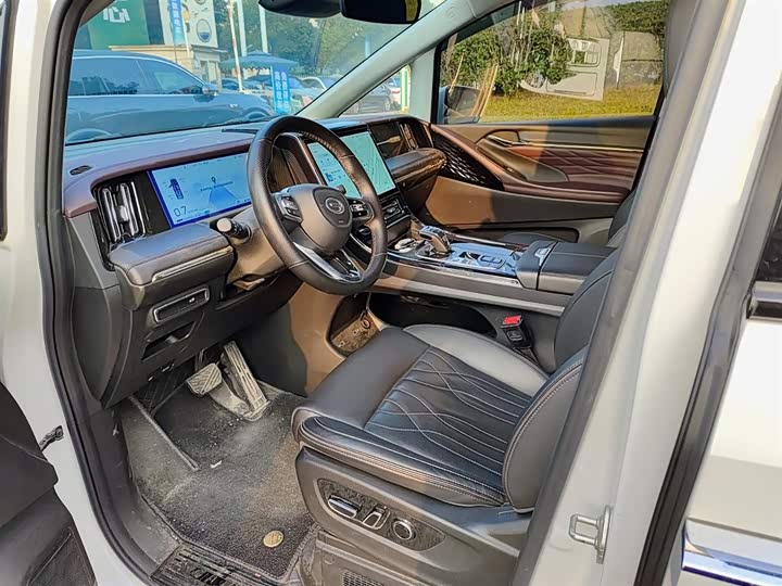 GAC Trumpchi M8 2024 2024款 大师系列 400T 至尊版