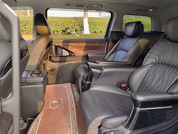 GAC Trumpchi M8 2024 2024款 大师系列 400T 至尊版