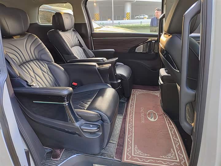 GAC Trumpchi M8 2024 2024款 大师系列 400T 至尊版