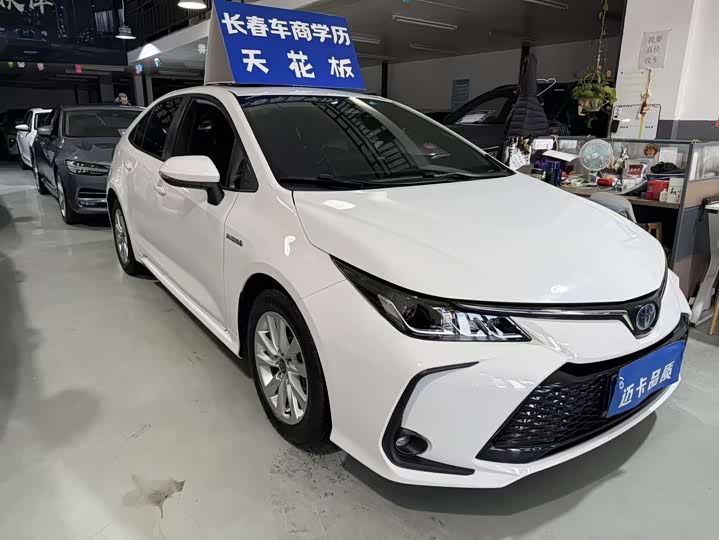 Toyota Corolla 2024 2024款 1.8L 智能电混双擎 精英版