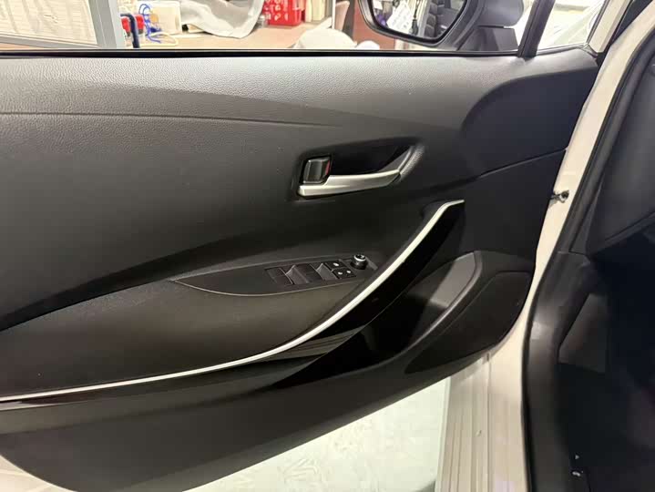 Toyota Corolla 2024 2024款 1.8L 智能电混双擎 精英版