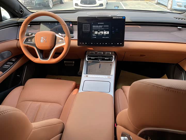 BYD Han L 2025 2025款 DM-p 四驱激光雷达旗舰型