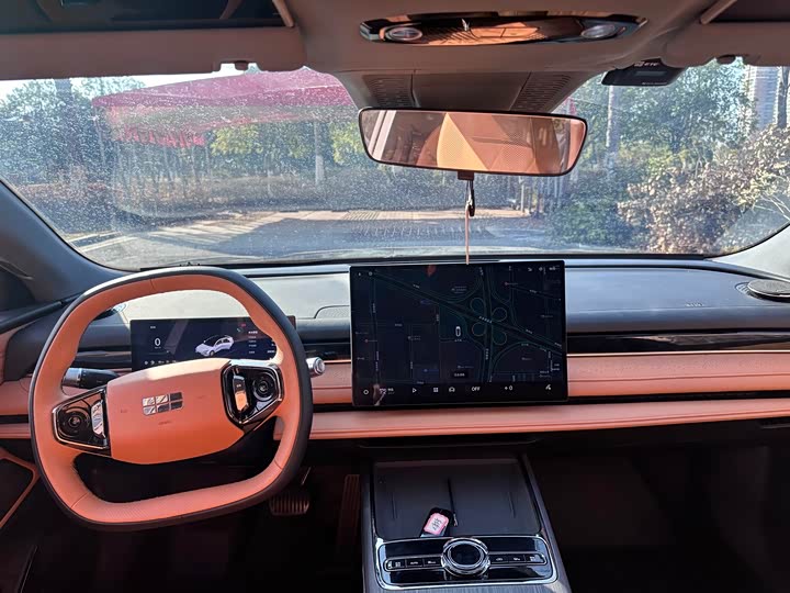 Geely Galaxy Starshine 8 EM-i 2025 2025款 60km EM-i 豪华版