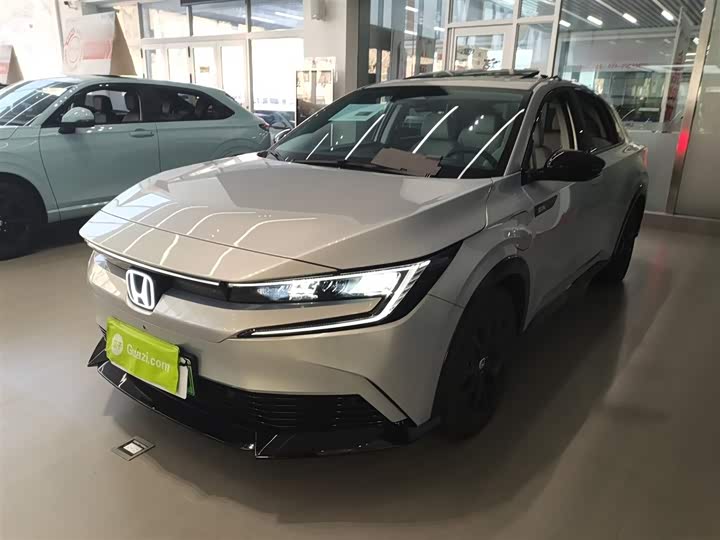 2024 Honda e:NP2