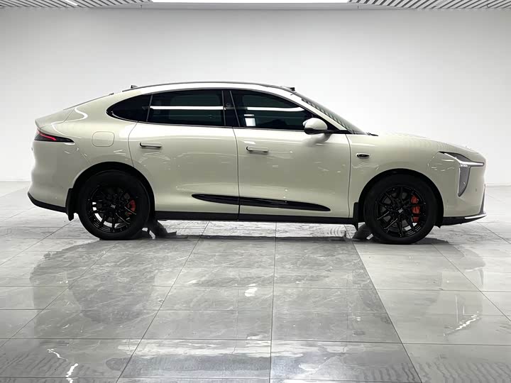 IM motors LS6 2026 2026款 增程 66 Max