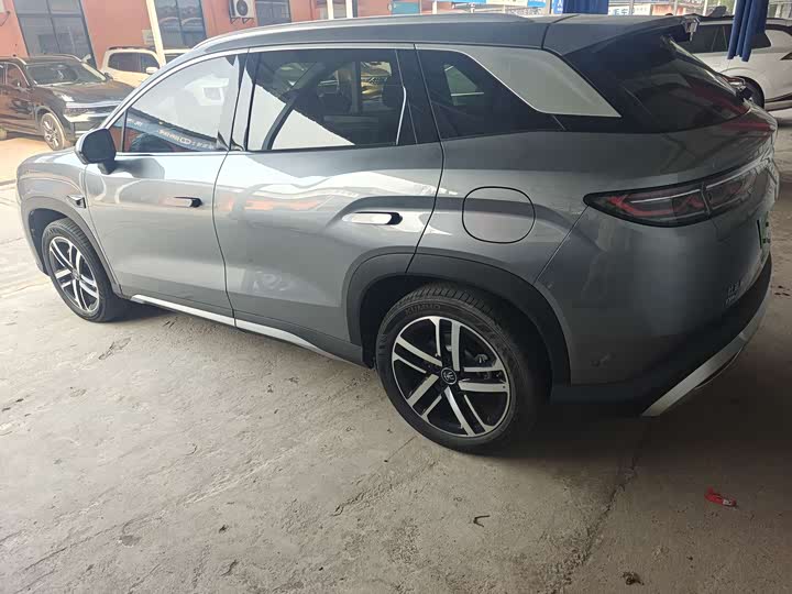 2025 BYD Song L DM-i Hybrid