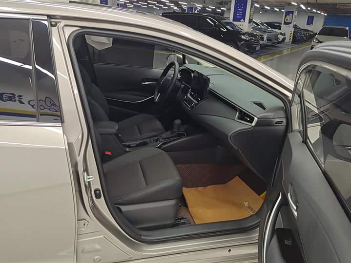 Toyota Levin GT 2023 2023款 改款 2.0L 豪华版