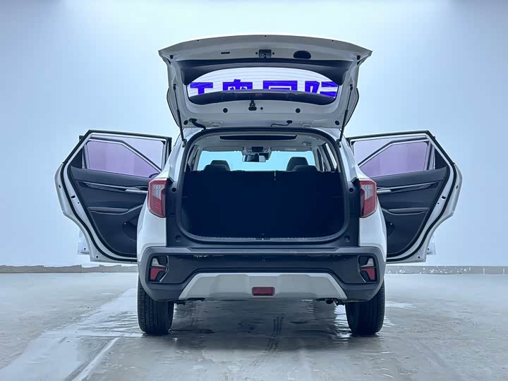 Kia Seltos 2023 2023款 1.5L CVT豪华版