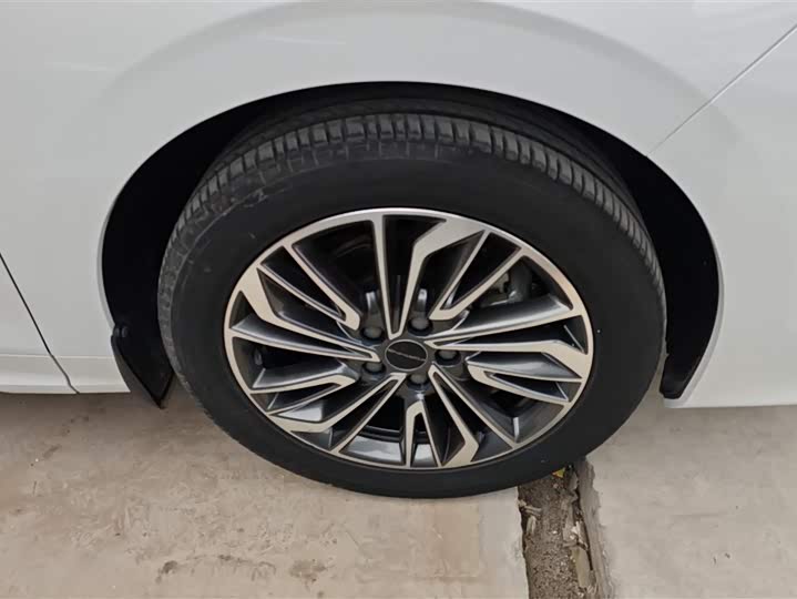 Dongfeng Forthing Yacht 2022 2022款 1.5T DCT逐浪版