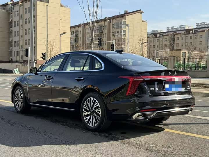 Hongqi H5 2025 2025款 2.0T 自动旗畅版