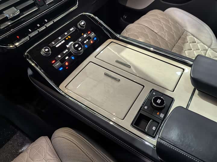 Lincoln Navigator One 2022 2022款 3.5T 领航员壹号