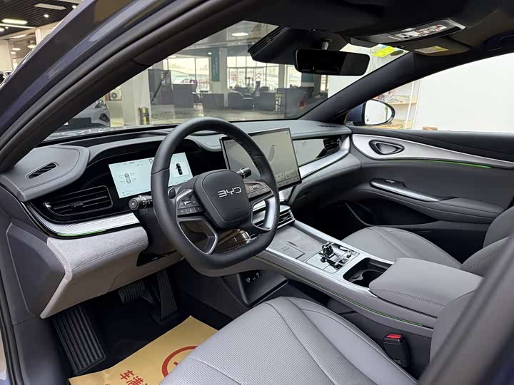 BYD Seal 07 DM-i Hybrid 2025 2025款 智驾版 DM-i 1.5L 125km 尊贵型