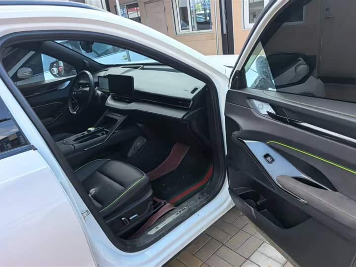 Haval H6S 2022 2022款 1.5T DHT智跑版