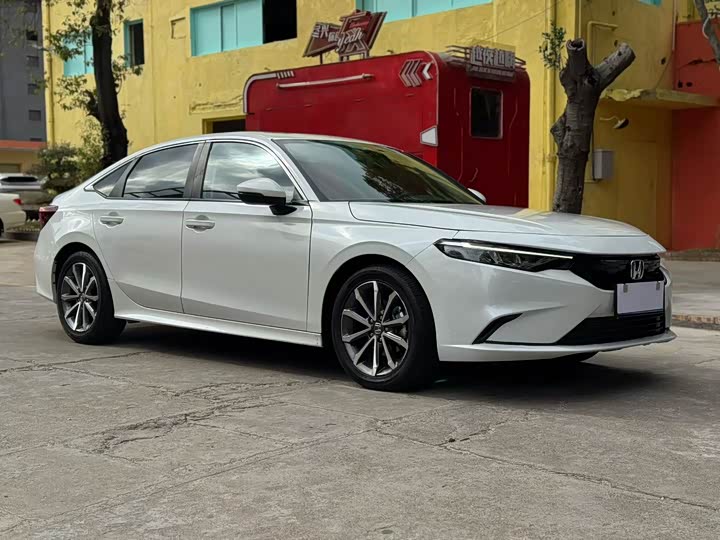 Honda Integra 2023 2023款 240TURBO CVT豪华版