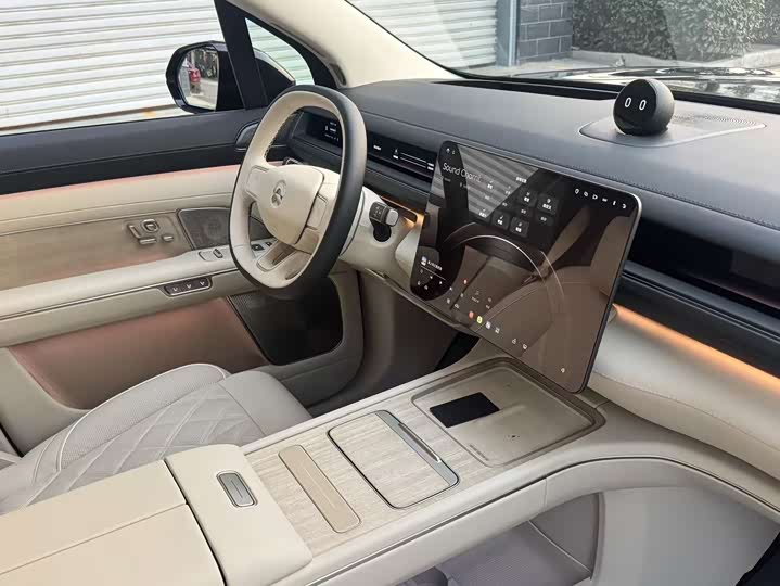 Nio ES8 2026 2026款 七座行政豪华版