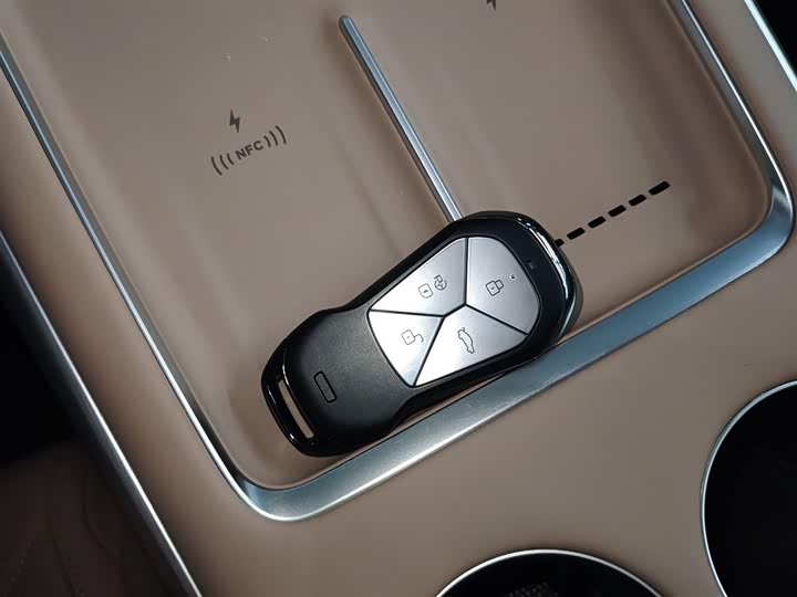 XPeng G9 2025 2025款 625 长续航 Max