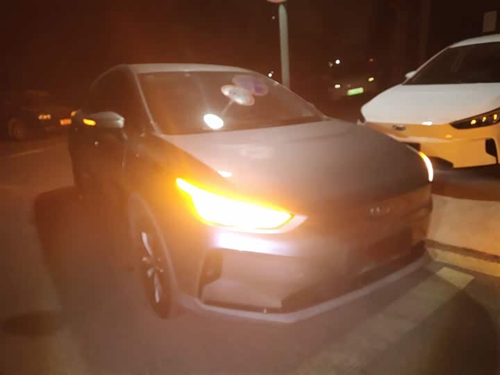 Geely Geometry C 2022 2022款 蓝莓C400