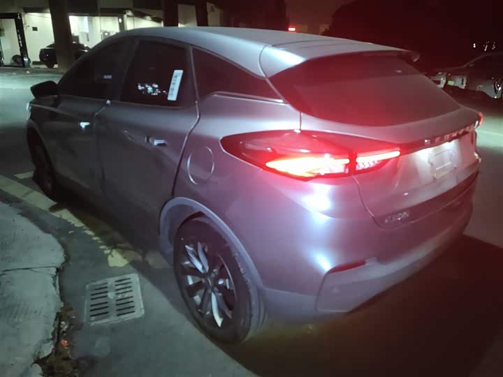 Geely Geometry C 2022 2022款 蓝莓C400