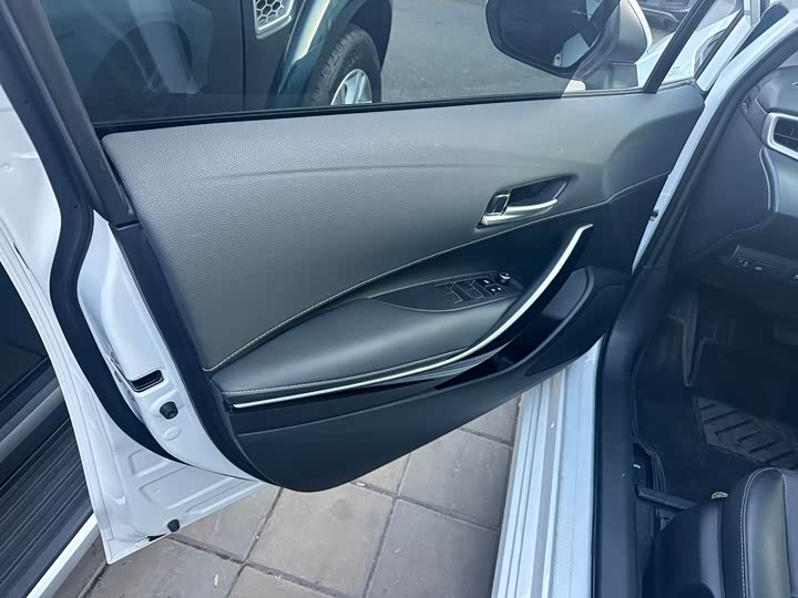 Toyota Corolla 2024 2024款 1.8L 智能电混双擎 精英版