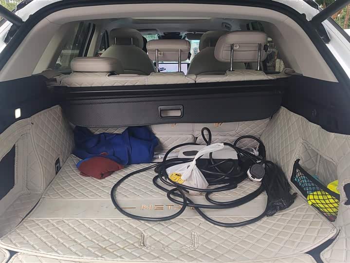 Hozon L 2024 2024款 纯电 510 闪充红衣版