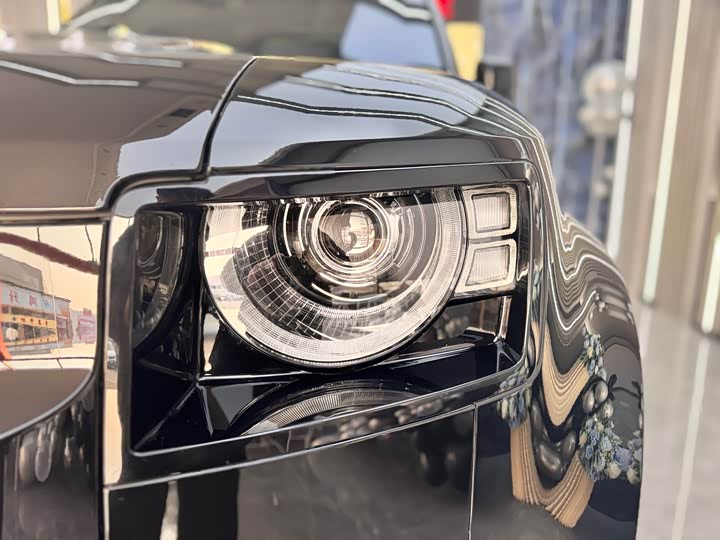 2025 Land Rover Defender