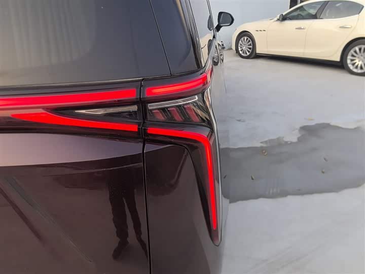 Maxus G90 2022 2022款 2.0T 星河七座版