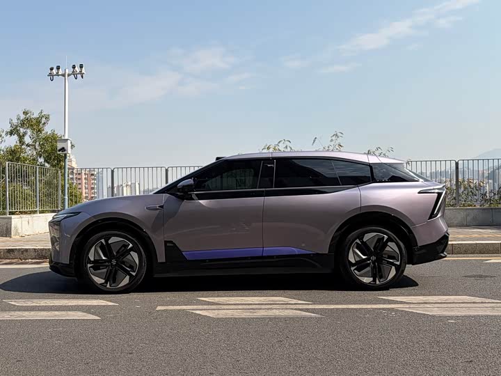 HiPhi Y 2023 2023款 560km 精英版