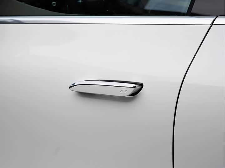 Mercedes-Benz EQE 2025 2025款 500 4MATIC 先锋版