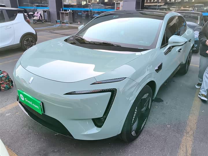 Avatr 11 2023 2023款 鸿蒙 90度 四驱版