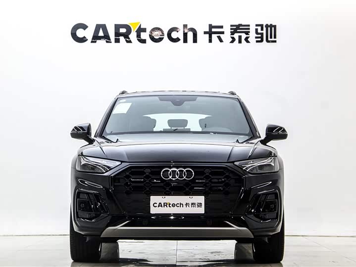Audi Q5L 2025 2025款 45周年典藏版 45 TFSI 豪华动感型