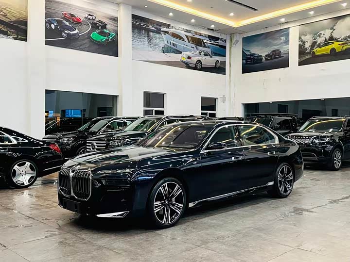 BMW 7 Series 2023 2023款 740Li 尊享型 M运动套装