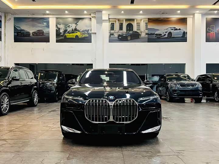 BMW 7 Series 2023 2023款 740Li 尊享型 M运动套装