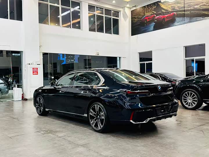 BMW 7 Series 2023 2023款 740Li 尊享型 M运动套装