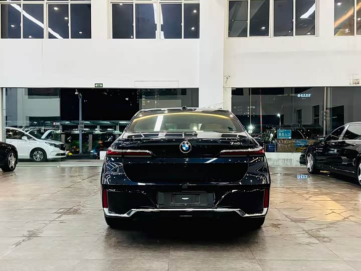BMW 7 Series 2023 2023款 740Li 尊享型 M运动套装