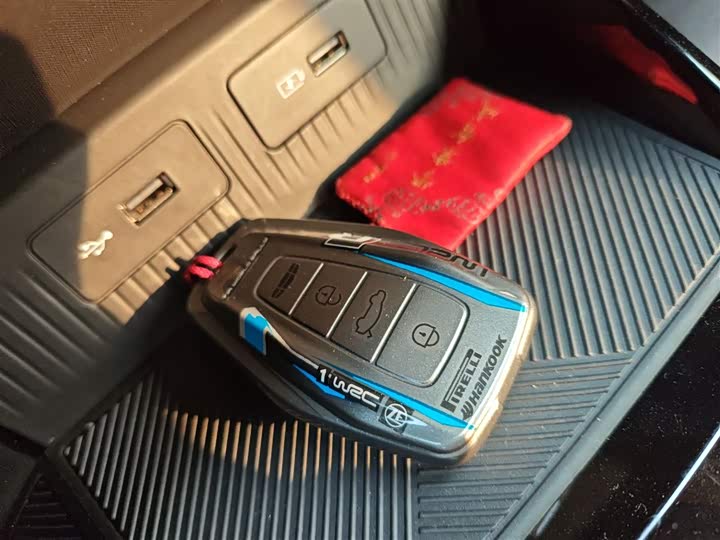 Geely Geometry E Firefly 2024 2024款 301km 流光