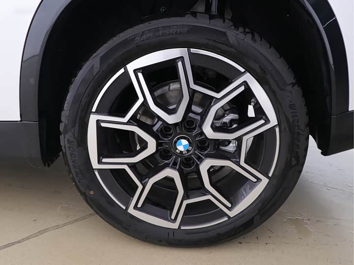 BMW X1 2024 2024款 sDrive25Li X设计套装