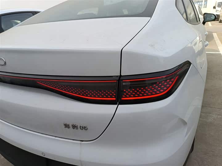 BYD Seal 05 DM-i Hybrid 2025 2025款 DM-i 智驾版 55KM豪华型