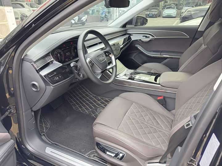 Audi A8 2024 2024款 A8L 50 TFSI quattro 臻选型