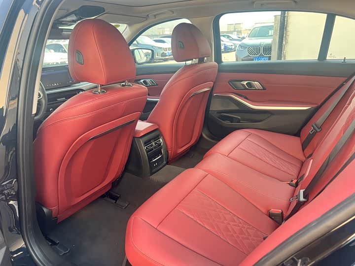 BMW i3 2025 2025款 eDrive 40 L 曜夜套装