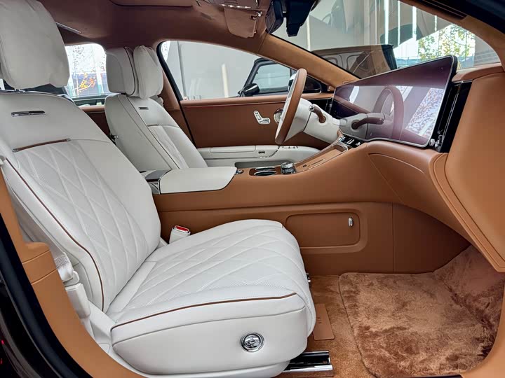 Maextro S800 2025 2025款 增程 星辉行政版 4座