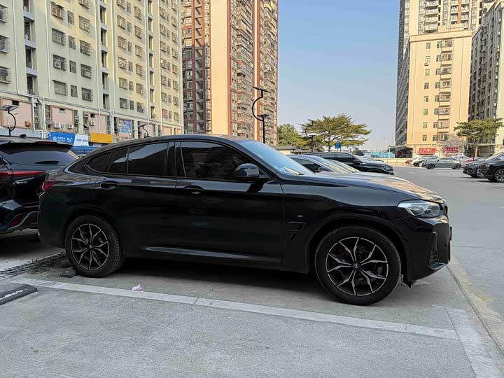 BMW X4 2022 2022款 xDrive 25i M运动套装