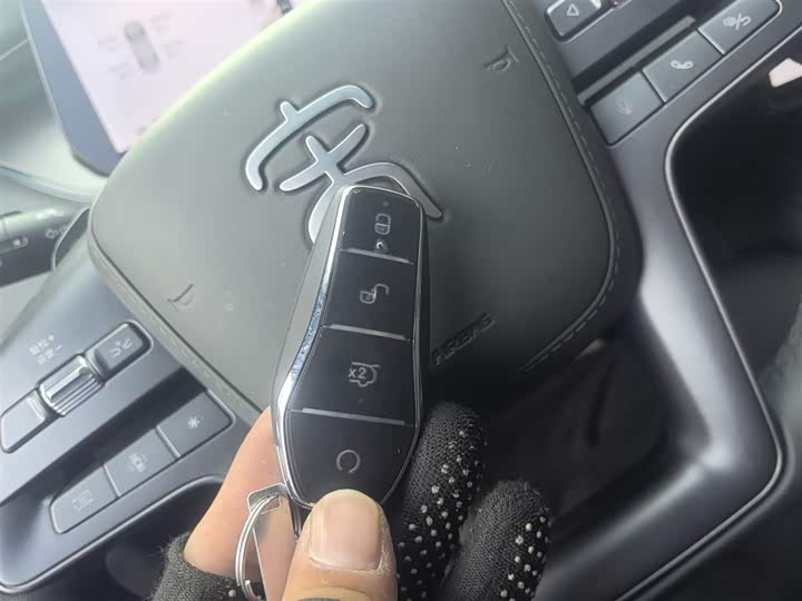 BYD Song L 2025 2025款 智驾版 662km 激光雷达卓越型