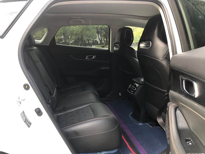 Changan UNI-K 2021 2021款 2.0T 全轮驱动尊贵型