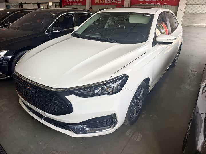 Ford Escort 2021 2021款 1.5L 自动黄金版