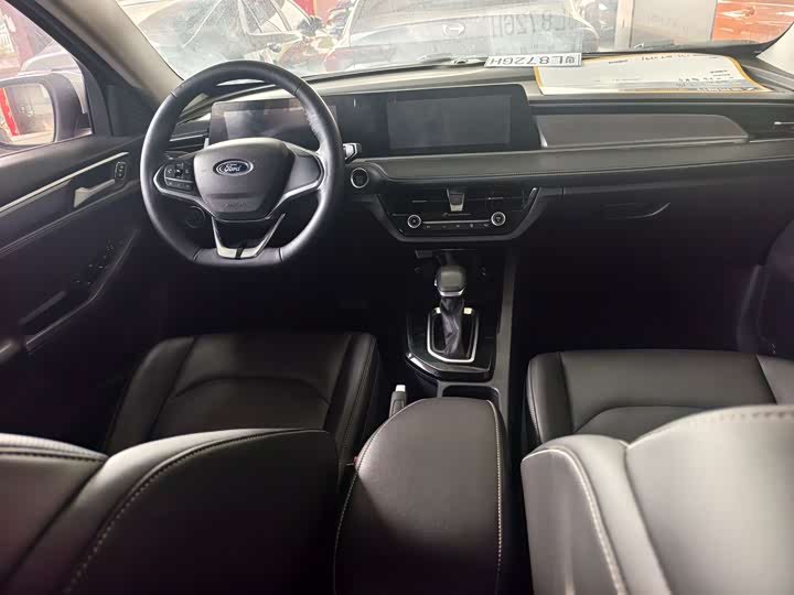 Ford Escort 2021 2021款 1.5L 自动黄金版