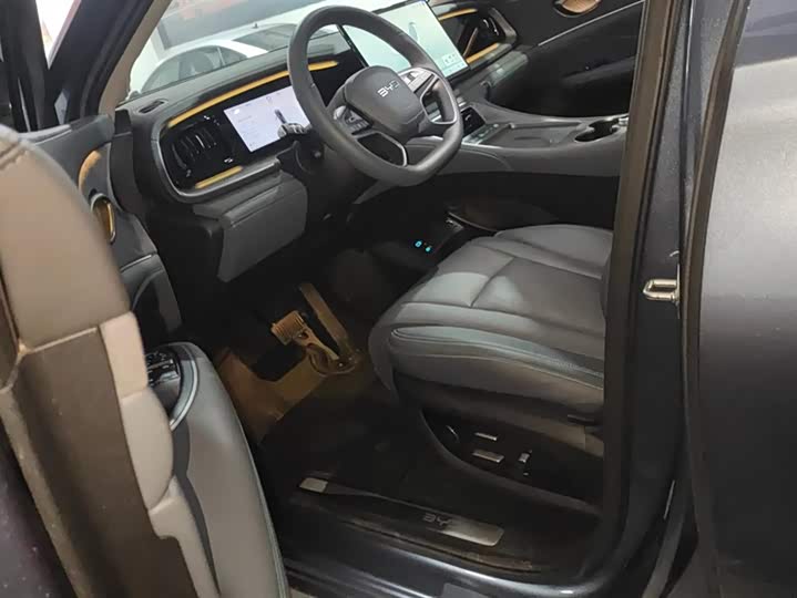 BYD Sea Lion 07 DM-i Hybrid 2025 2025款 150 领航+版