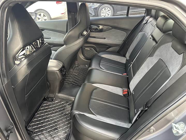 GAC Trumpchi Empow R 2024 2024款 400T 自动 影豹R MAX版