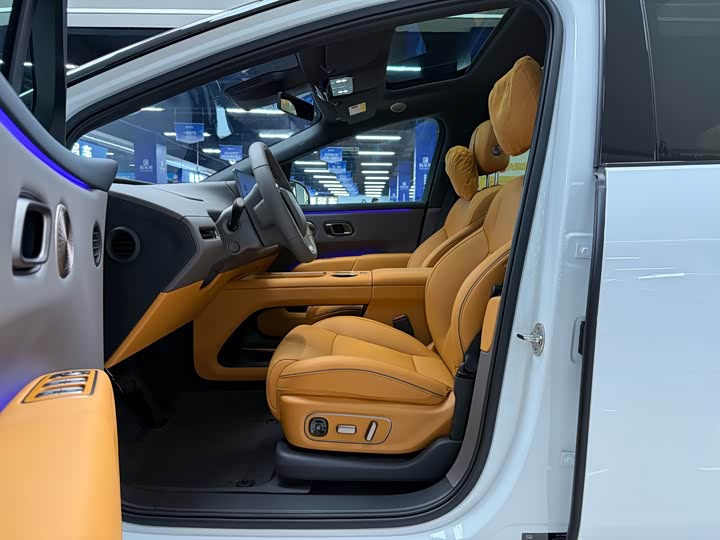 LiXiang i8 2025 2025款 标准版