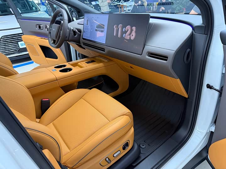 LiXiang i8 2025 2025款 标准版