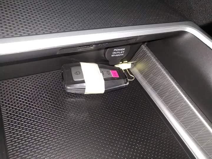 Geely Emgrand 2025 2025款 第4代 1.5L CVT龙腾版